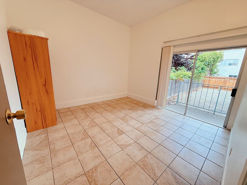 1st image of 262 27th Ave APT 4