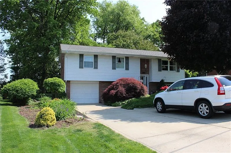 147 Stotler Dr photo 1