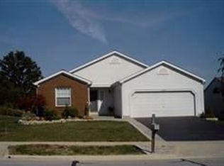 8936 Marchbank Ln, Lewis Center, OH