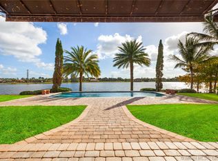 15242 SW 17th St, Davie, FL 33326