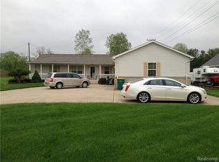 22832 Beech Daly Rd, Brownstown, MI 48134