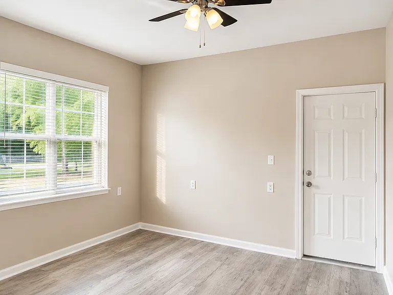 4884 Highway 589 #C — Photo 2