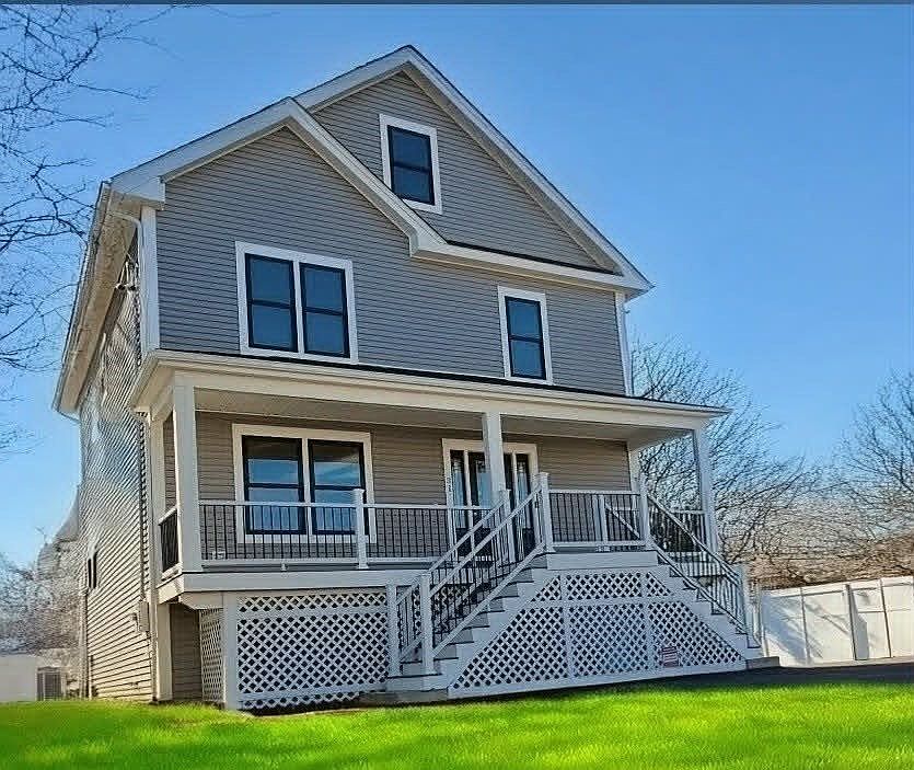 1st image of 31 Niagara St