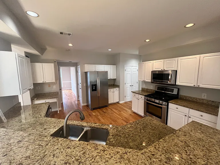 365 Tumbling Creek Dr — Photo 13