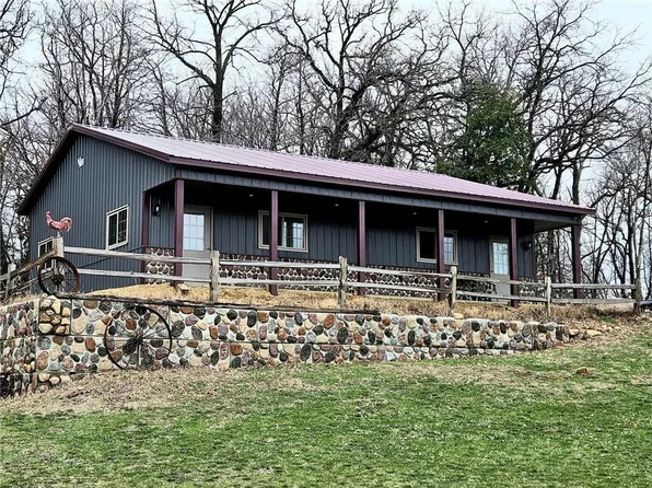 51 Minnesota Ave S, Oronoco, MN 55960