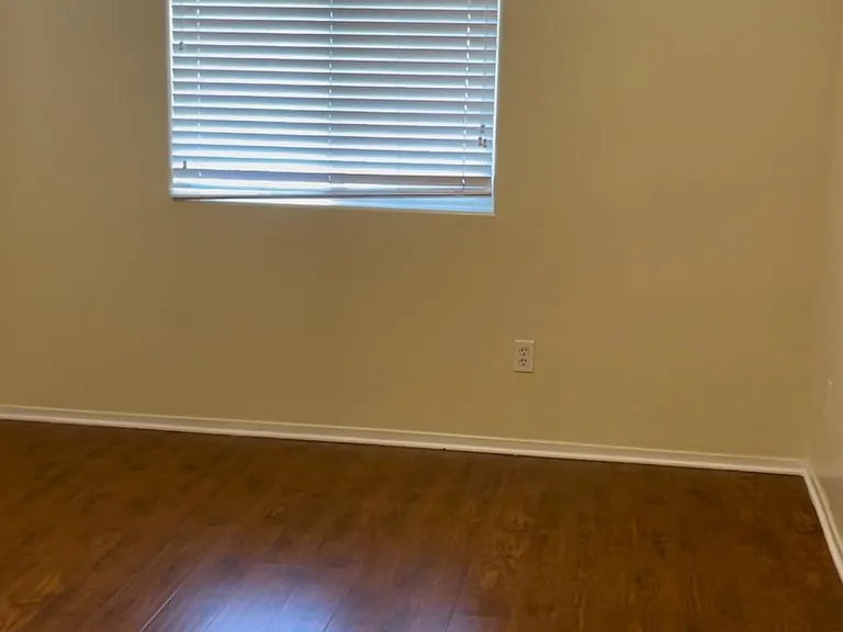 10511 Pinebrook Falls Dr — Photo 15