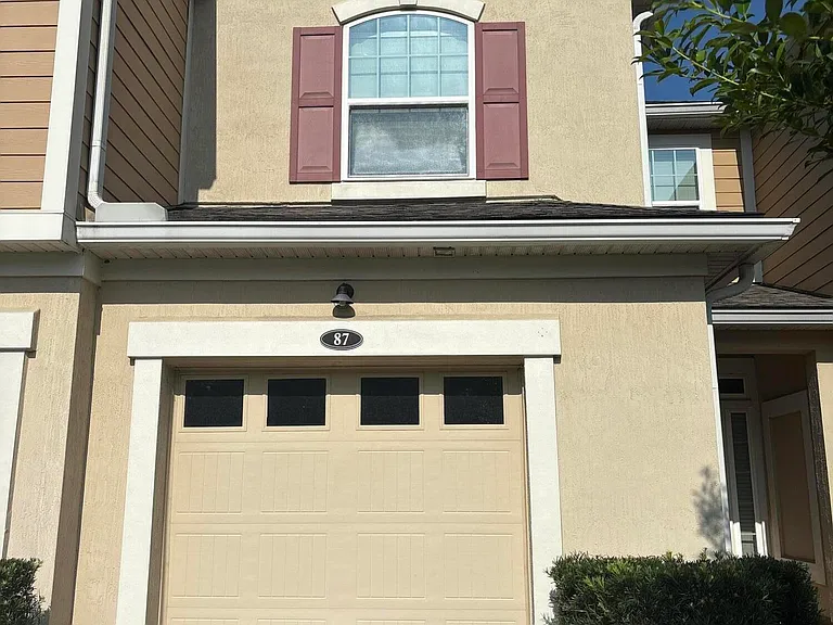 87 Nelson Ln — Photo 3