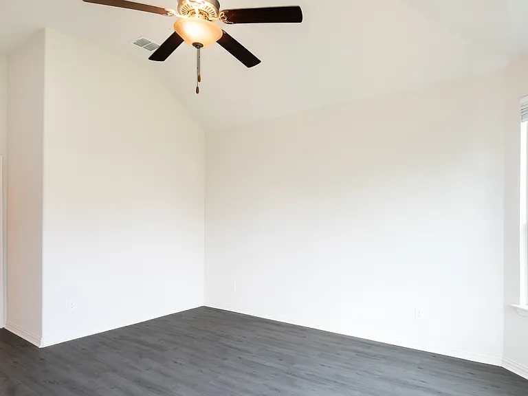 420 Kirkham Dr — Photo 27
