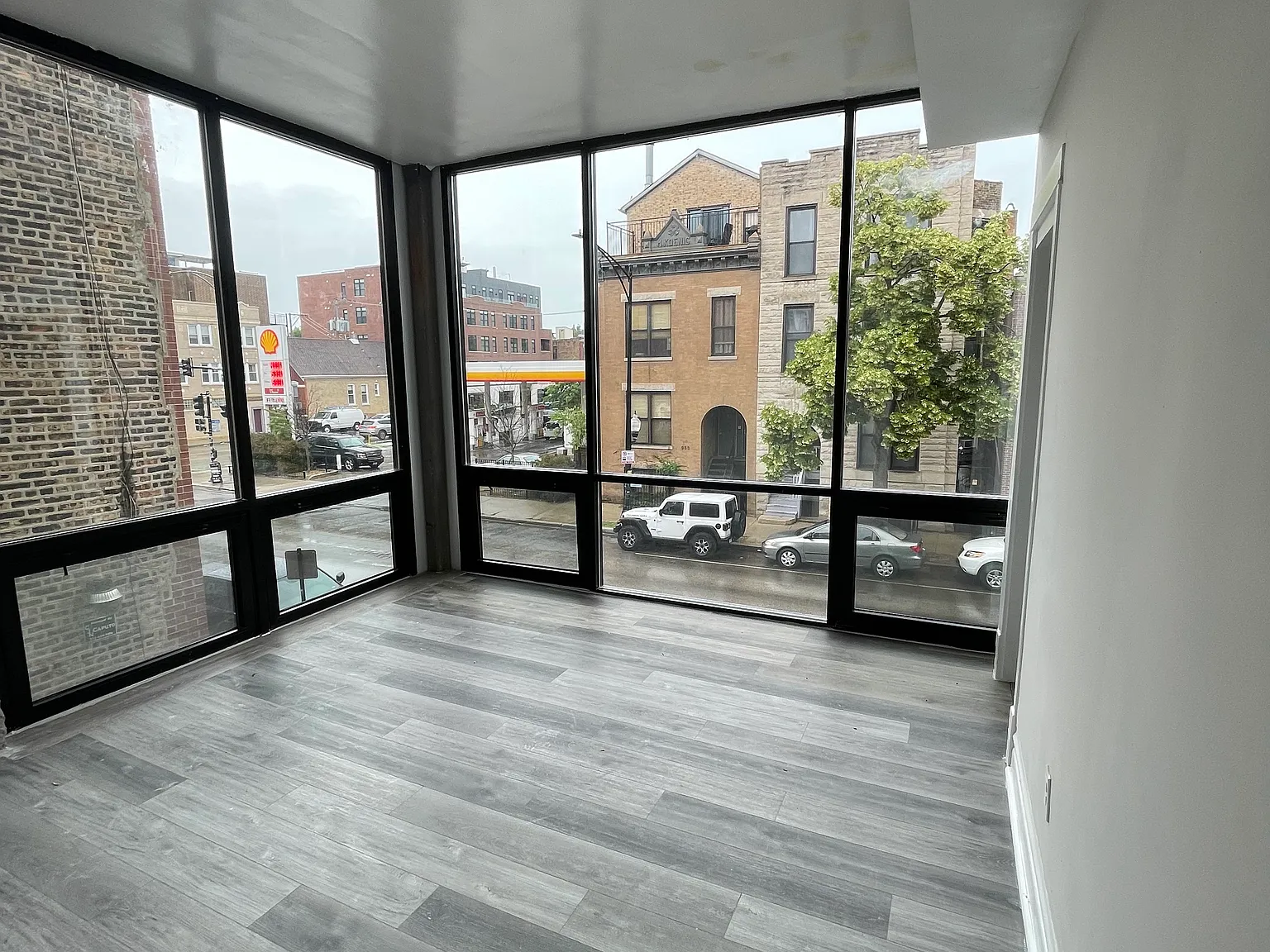 2 bed, $2,400 — Photo 1