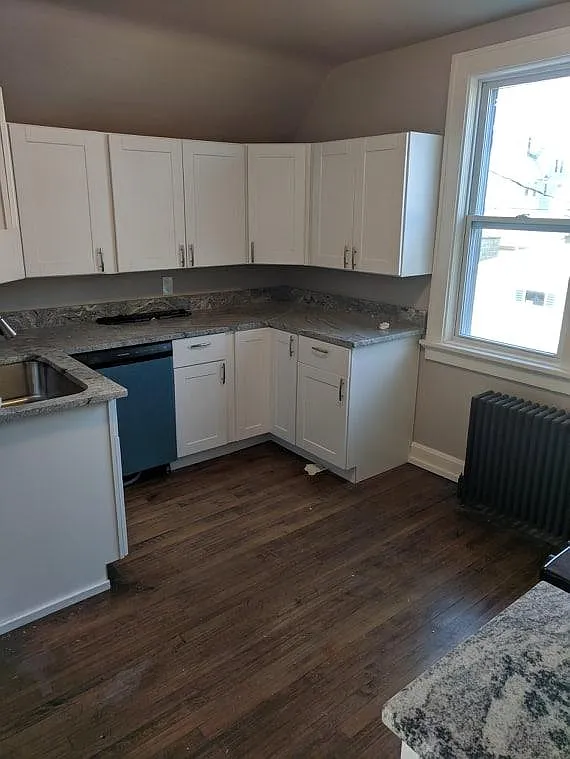 2 bed, 800 sqft, $1,295 — Photo 2