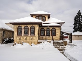 6710 W Monona Pl, West Allis, WI 53219