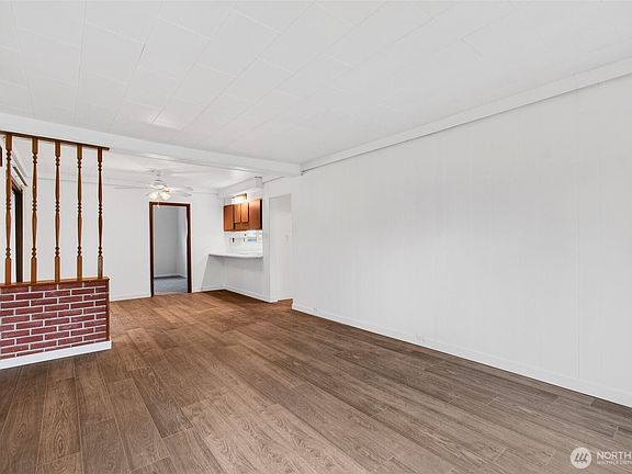 4th image of 657 17th Avenue