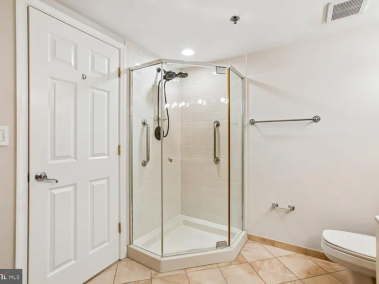 5809 Nicholson Ln #1001 — Photo 80
