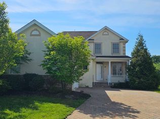 12 Patton Court, Manalapan, NJ 07726