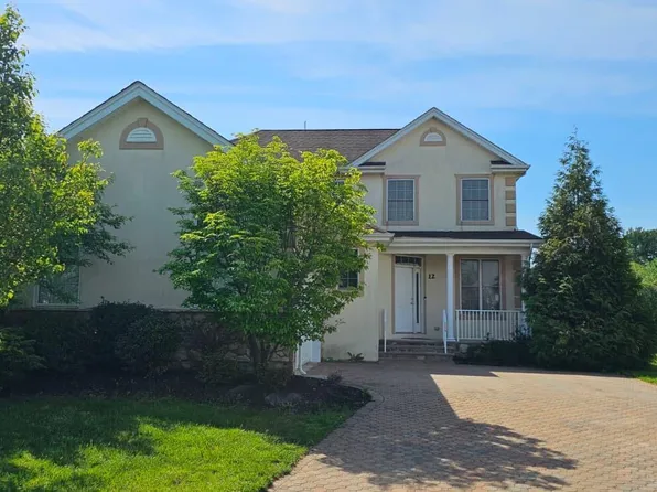 12 Patton Court, Manalapan, NJ 07726