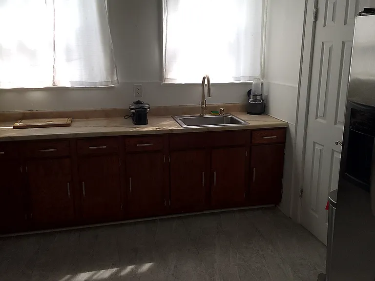 58 N 21st St #2 — Photo 17
