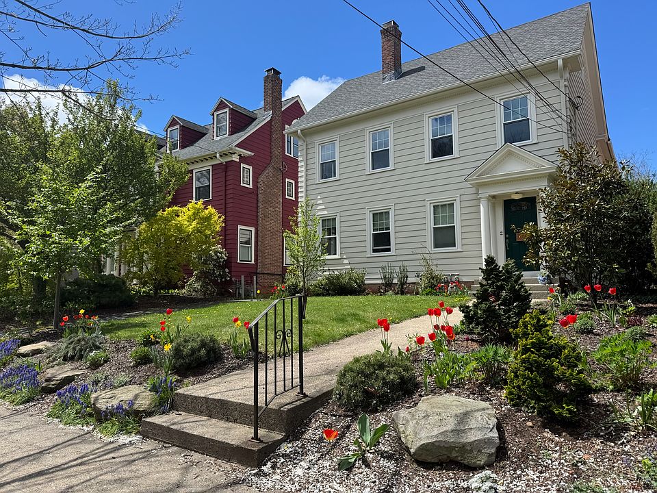 1st image of 142 Everit St Unit 1