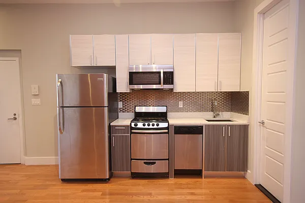 Rented by Nooklyn NYC LLC | media 13