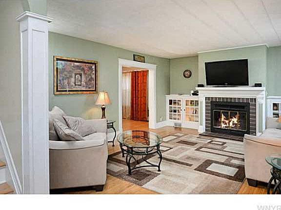 3rd image of 26 Groveland St