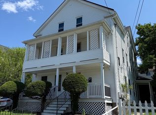 45 Elm St, Webster, MA 01570