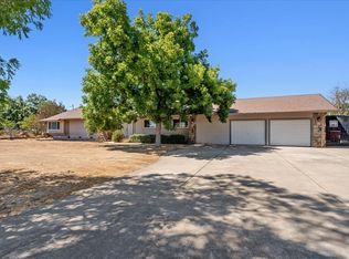 12301 E Jahant Rd, Acampo, CA 95220