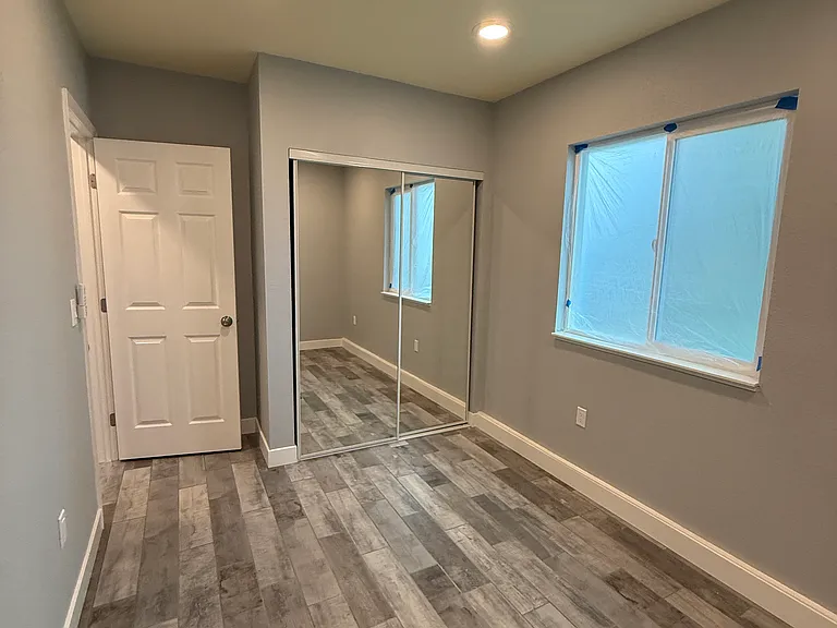 737 Walnut St — Photo 10