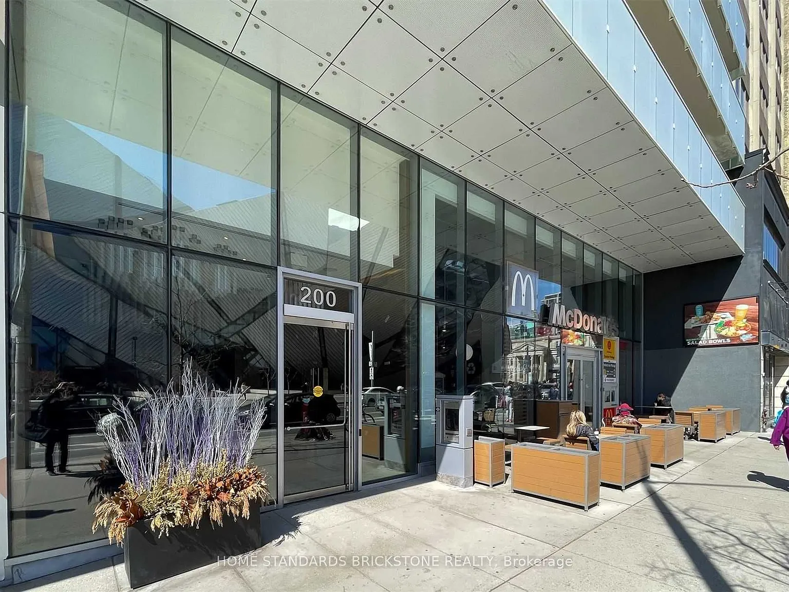 2 bed, $3,200 — Photo 3