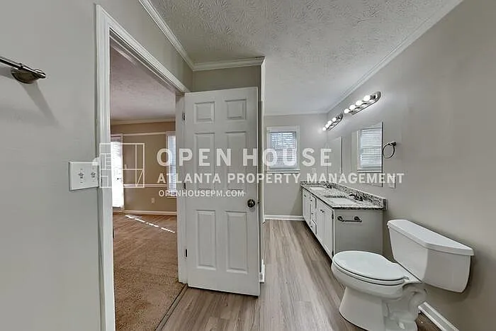 1746 Charrington Way — Photo 12