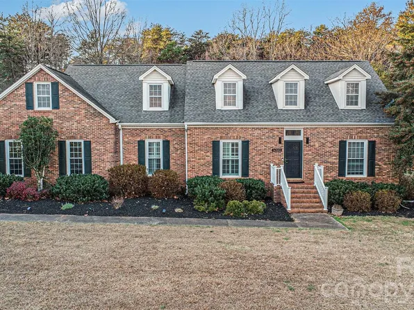 14320 Youngblood Rd, Charlotte, NC 28278