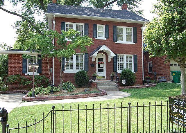 1st image of 2809 Willow Way
