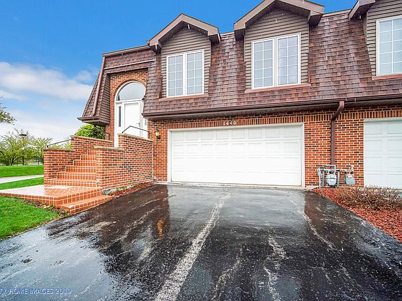 2nd image of 1440 Woodhollow Dr