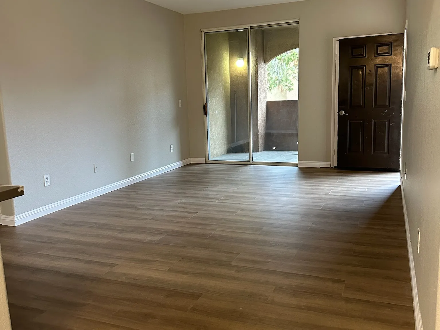 3 bed, 1232 sqft, $2,800 — Photo 3