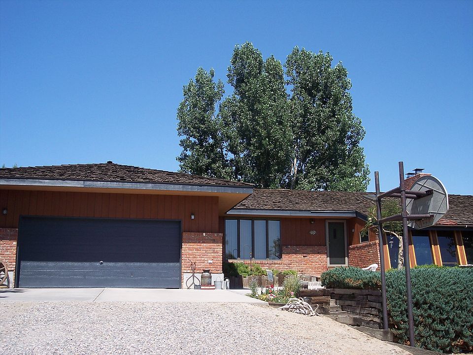 1st image of 1003 N Road 11