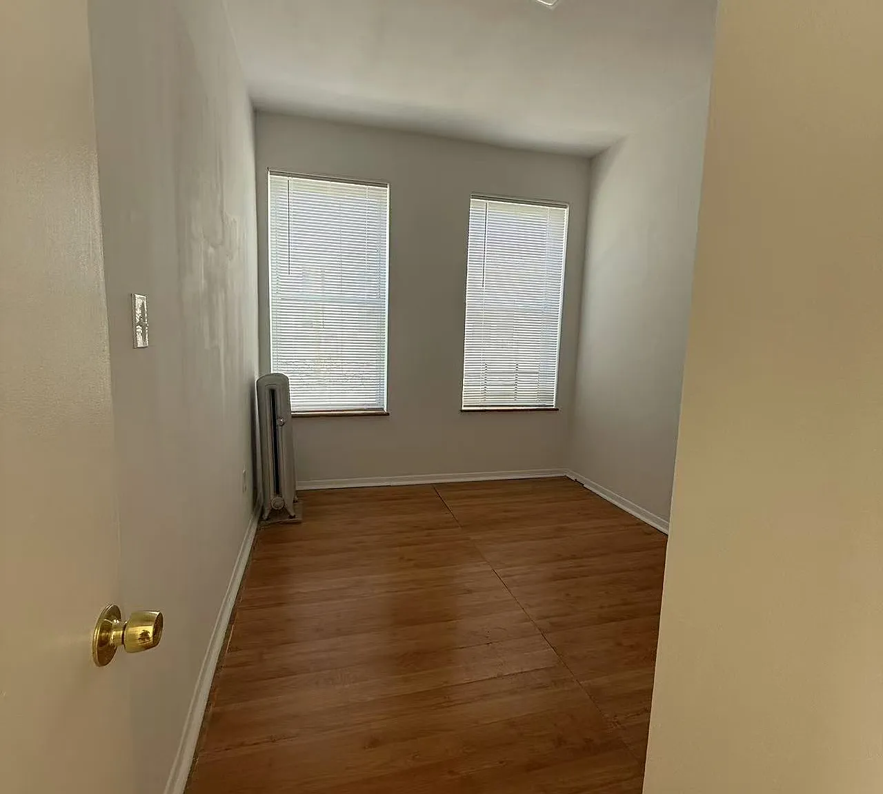 2 bed, 700 sqft, $2,500 — Photo 1
