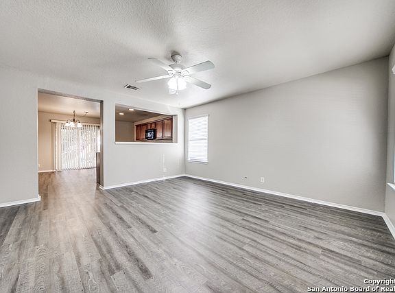 3rd image of 108 Hampton Way