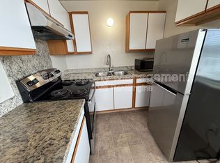 803 Hawthorne St APT 7, Monterey, CA 93940