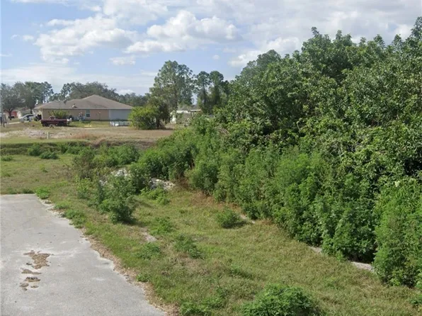 3818 34th St SW, Lehigh Acres, FL 33976