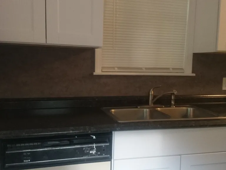 1013 E Louisiana St — Photo 5