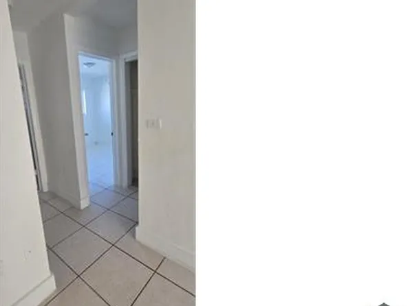 1943 NW 20th Ave APT 4, Miami, FL 33125