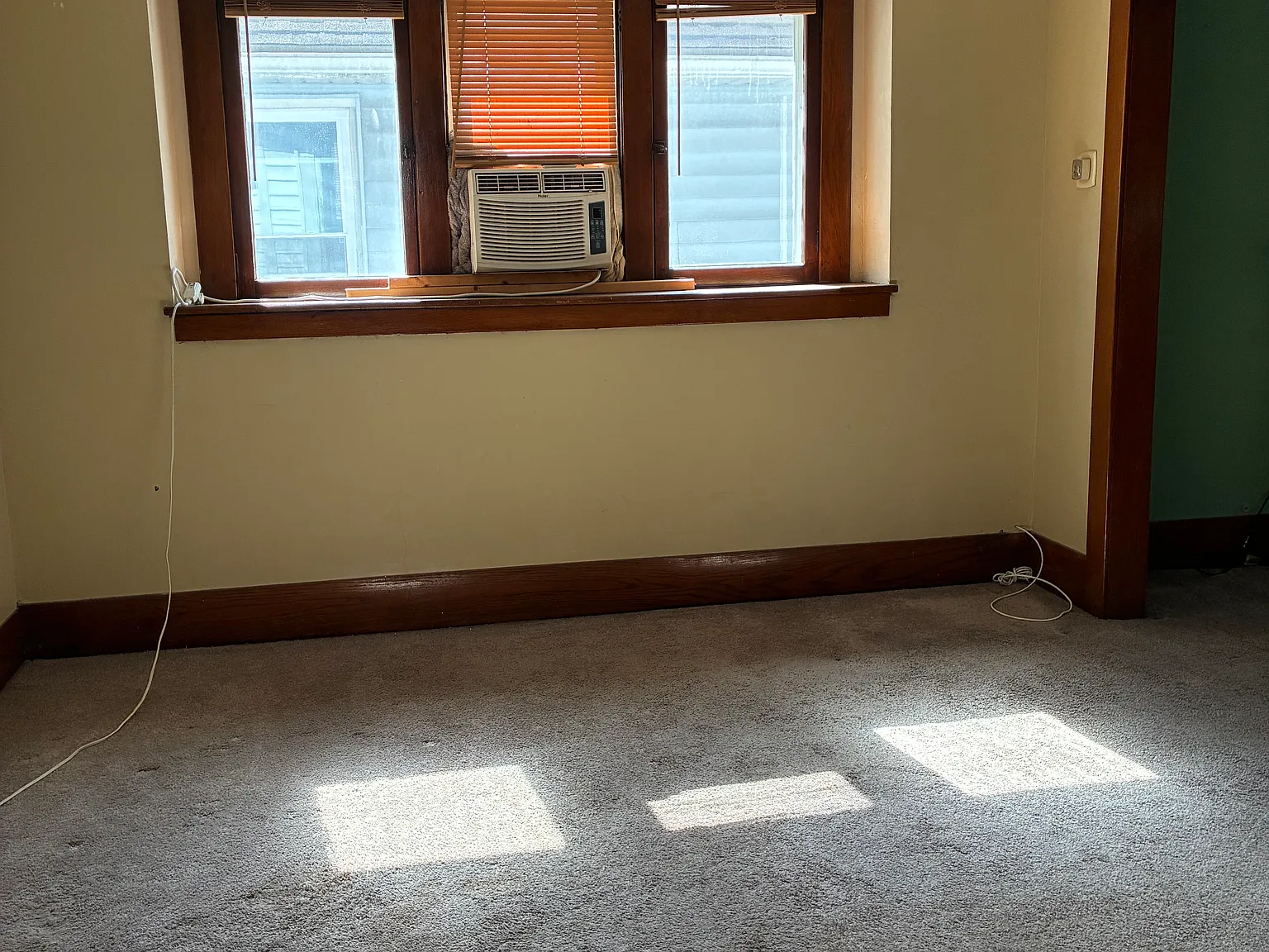 2 bed, 1000 sqft, $1,325 — Photo 3