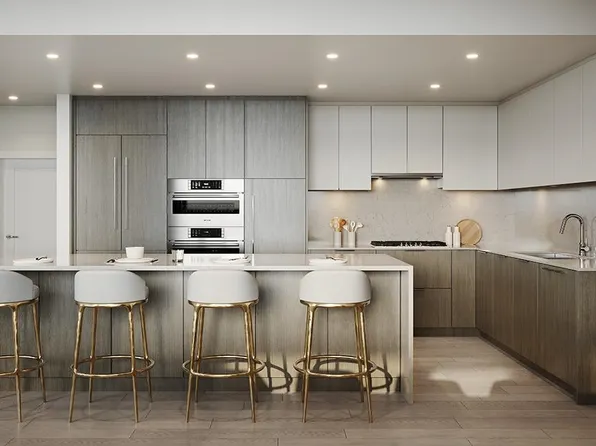 128 W 15th St #906, North Vancouver, BC V7M 1R5