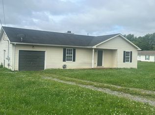 702 Carbondale Dr, Oak Grove, KY 42262