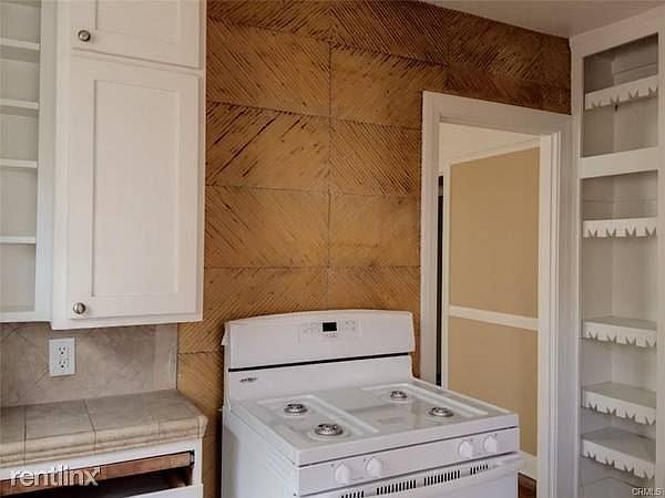 1st image of 172 Claremont Ave