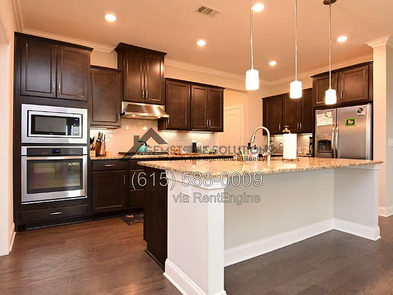 1028 Fenner Ln — Photo 20