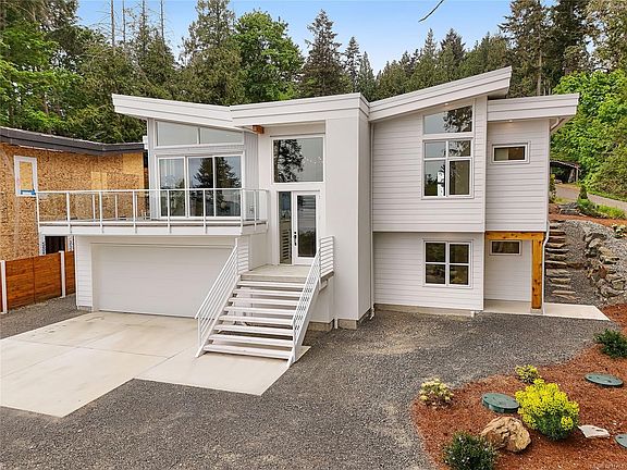 2nd image of 2528 Mill Bay Rd