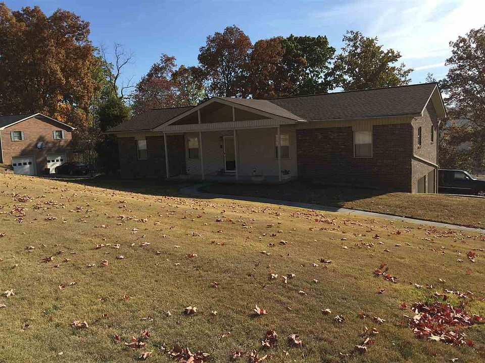 1st image of 3045 Naomi Dr