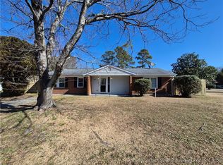 913 Montclair Rd, Fayetteville, NC 28314