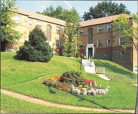 1st image of 1269 Moorlands Dr APT G