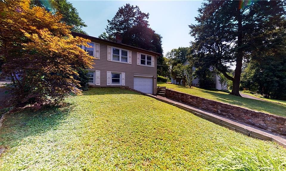 39 Alpine Cir, Sandy Hook, CT 06482 MLS 170470898 Zillow