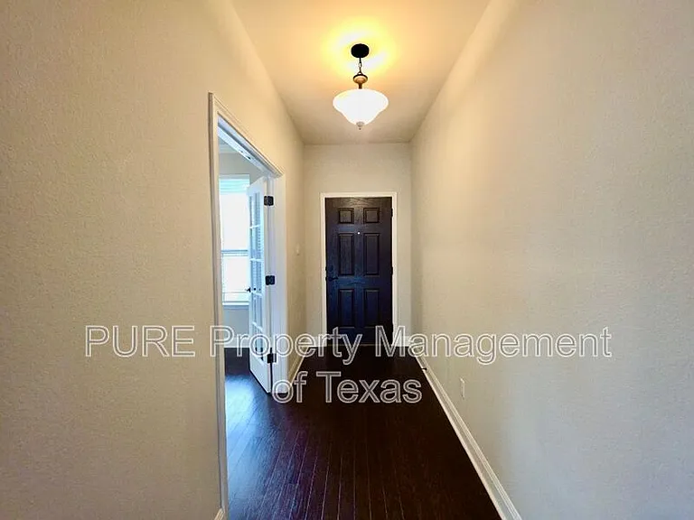 205 Methodius Dr — Photo 4
